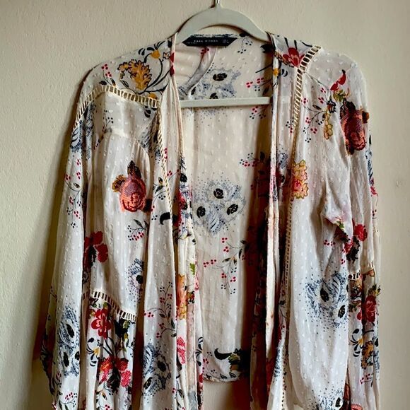 Zara Tops - Zara Open Front Top